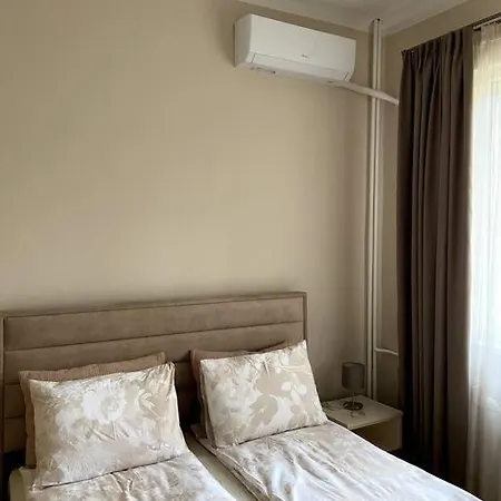 Gorgeous 2 Bdrm Fully Equipped Flat, Location Apartment Sofia