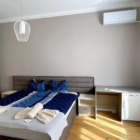 Gorgeous 2 Bdrm Fully Equipped Flat, Location 公寓