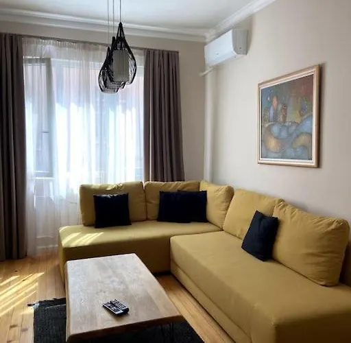 Gorgeous 2 Bdrm Fully Equipped Flat, Location Apartamento