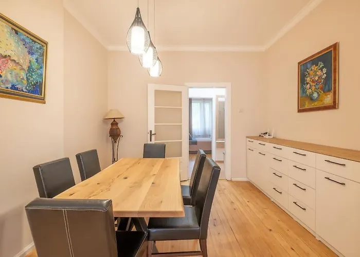 Gorgeous 2 Bdrm Fully Equipped Flat, Location Sofia